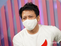 Jarang Terekspos, Ini Kakak Perempuan Ariel NOAH yang Jadi Pengacara