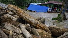 Korban Tewas Banjir Flores Timur Bertambah Jadi 23 Orang