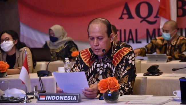 BNPT bakal melakukan pendekatan lunak untuk menangani KKB di Papua. Warga setempat diharapkan tetap mencintai Indonesia.