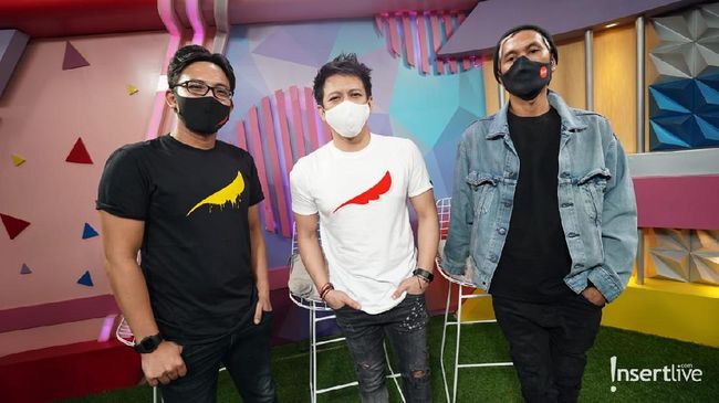 Lirik Lagu Taman Langit - NOAH