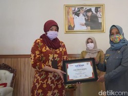 Program Pusyar BPRS Kota Mojokerto Raih Top BUMD Award 2020