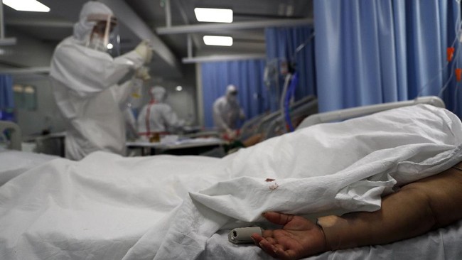 Penambahan kasus corona harian pecah rekor baru mencapai 4.176, tertinggi sejak pandemi muncul awal Maret lalu.