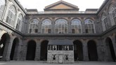 FOTO: Seni Instalasi Rumah Aktivis AS Dipamerkan di Italia Seni instalasi rumah aktivis Hak Asasi Manusia asal Amerika Serikat, Rosa Parks, dipamerkan di Royal Palace, Naples, Italia.