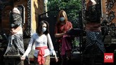 FOTO: Khidmat Galungan di Tengah PSBB Jakarta Umat Hindu Bali di DKI Jakarta tetap memperingati Hari Raya Galungan dengan khidmat di tengah suasana PSBB dalam rangka menekan penularan Covid-19.
