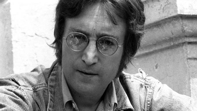 Ringo Starr mengklarifikasi soal penggunaan AI dalam mengolah suara John Lennon untuk lagu terbaru The Beatles, Now and Then.