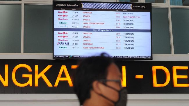 Pergerakan Pesawat di Bandara AP I Turun 9,9 Persen per Maret 2022