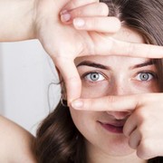 Selain Eye Cream, Ini 5 Cara Mengatasi Kulit Kering di Area Mata