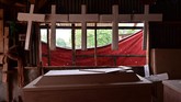 FOTO: Naiknya Pesanan Peti Jenazah di Tengah Pandemi Covid-19 Di tengah pandemi virus corona (Covid-19), permintaan peti jenazah meningkat sebab jenazah harus dimakamkan dengan protokol kesehatan termasuk memakai peti.