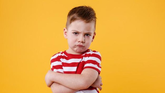 Mengapa Anak Cemburu Saat Melihat Ayah dan Ibunya Berdekatan?