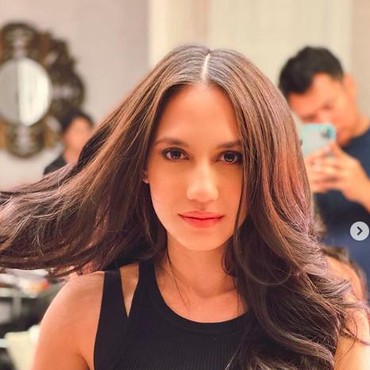 Kepergok Liburan Bareng Mantan Maudy Ayunda, Pevita Pearce Tuai Pro-kontra