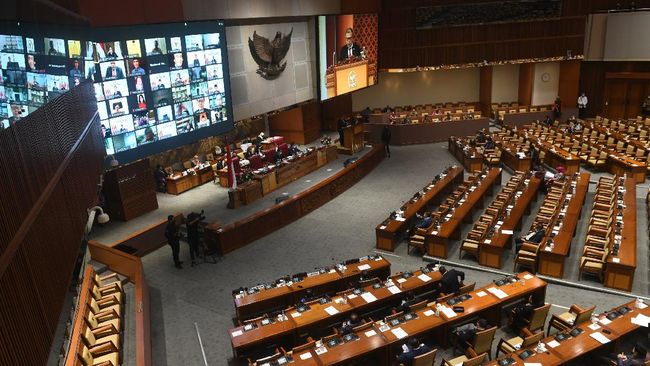 DPR mengesahkan calon Kapolri dalam sehari, sementara Prolegnas Prioritas 2021 belum juga dijadwalkan sepekan usai disepakati.