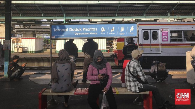 Disiplin menerapkan protokol kesehatan disebut merupakan bentuk ikhtiar umat Islam saat serta dalam menangani pandemi Covid-19.