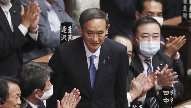 Parlemen Jepang memilih Yoshihide Suga sebagai Perdana Menteri Jepang. Dengan begitu Suga resmi menjadi PM Jepang yang baru menggantikan Shinzo Abe.
