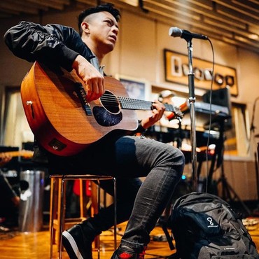 Termasuk 10 Orang Penerima Vaksin, Ariel NOAH Ceritakan Pengalamannya