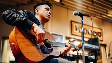 Termasuk 10 Orang Penerima Vaksin, Ariel NOAH Ceritakan Pengalamannya