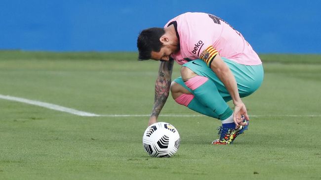 Gara-gara Diistimewakan, Messi Makin Dibenci di Barcelona Lionel Messi makin dibenci di Barcelona karena terlalu diistimewakan klub asal Catlunya tersebut.