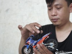 Keren! Pria Asal Subang Ini Ubah Paralon Jadi Miniatur Motor