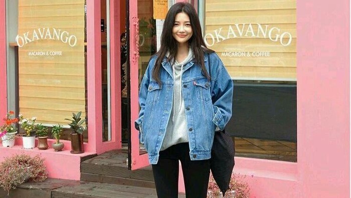 Mau Gaya Fashion Lebih Muda? 7 Fashion Item Ini Wajib Punya! Mau Gaya Fashion Lebih Muda? 7 Fashion Item Ini Wajib Punya!
