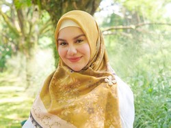 Irish Bella Melahirkan Anak Pertama, Netizen Penasaran