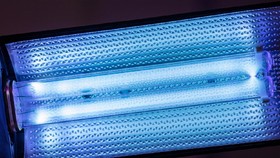 Dokter Ungkap Risiko Penggunaan UV Portable untuk Sterilisasi