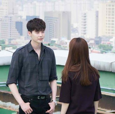 'W: Two Worlds' Eps.5, Kang Chul Ditarik ke Dunia Nyata