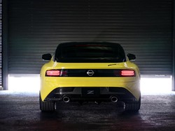 Mobil Nissan Z Bergaya Retro Diperkenalkan