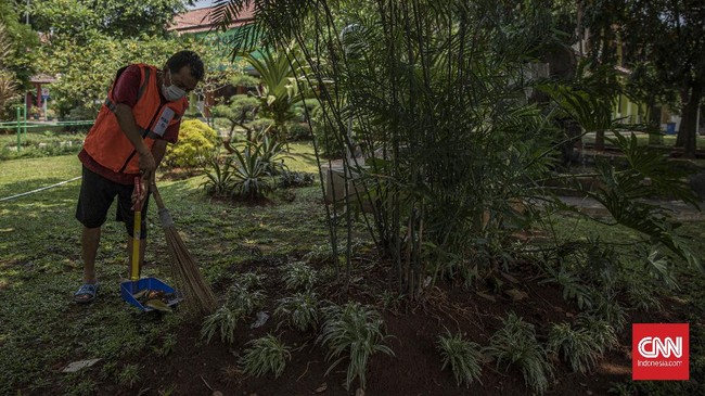 Polri mengeluarkan sanksi denda administrasi sebanyak 14.206 kali dengan nilai denda Rp1.055.778.000.
