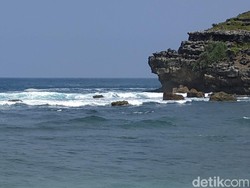 Dua Pemancing Hilang di Pantai Langitan Pacitan Tersapu Ombak