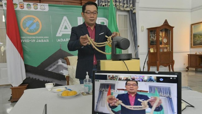 Puluhan ribu bibit ternak itu diharapkan dapat mendorong ketahanan pangan Jawa Barat pascapandemi Covid-19.