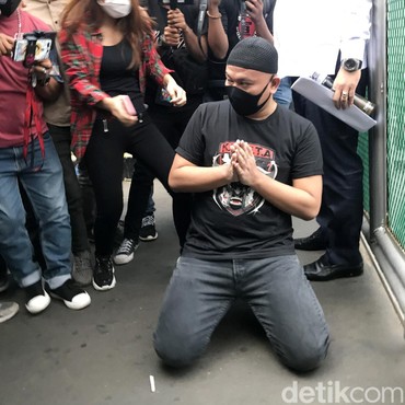 Bebas dari Penjara, Vicky Prasetyo Bayar Uang Jaminan Rp200 Juta