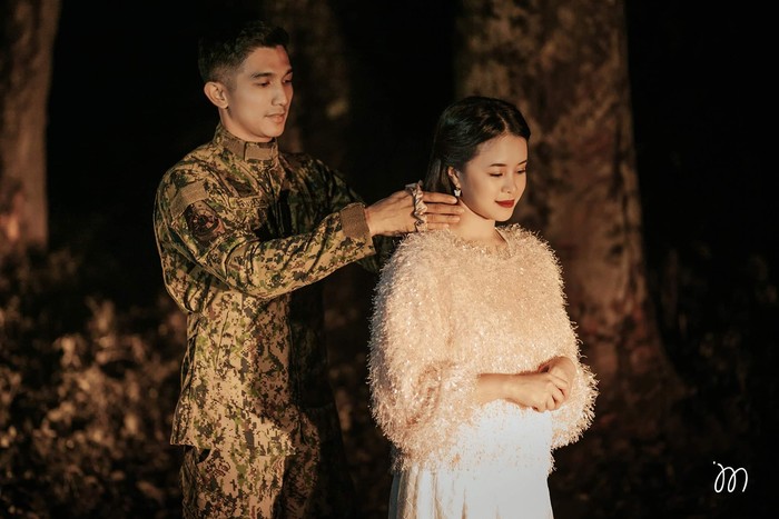 Diketahui, Rihan memang penggemar berat drama Korea CLOY, sedangkan Jay merupakan salah satu anggota kepolisian. Pria ini bernama lengkap letnan Al-shadat Hassan Abdurajak. (Jay dan Rihan/Sumber: Facebook.com/JamesMontanoPhotography)