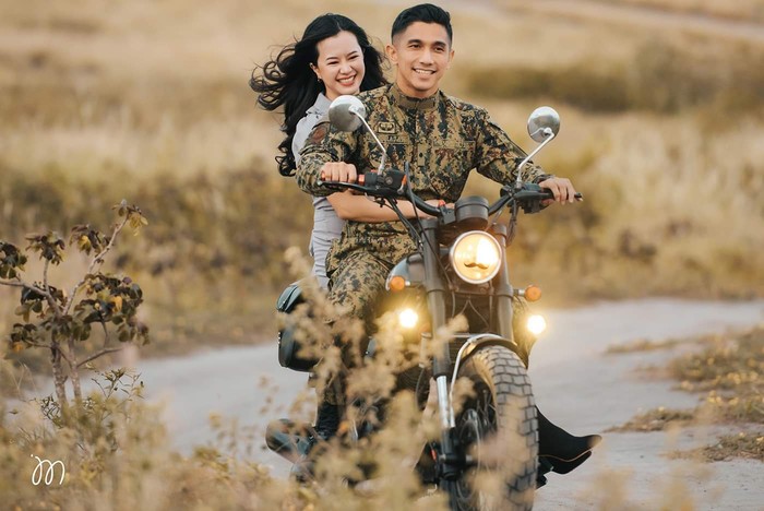 Jika dilihat dari foto dan video yang telah beredar, konsep yang digunakan keduanya memang benar-benar menyerupai drama Korea populer ini. Mulai dari komposisi foto, gaya, busana dan nuansa secara keseluruhan. Jay dan Rihan terlihat seakan mendalami karakter dalam drama tersebut. (Jay dan Rihan/Sumber: Facebook.com/JamesMontanoPhotography)