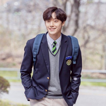 Jadi Papa Muda di '18 Again', Lee Do Hyun Banjir Pujian