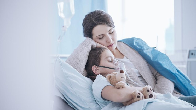 Mother taking care of sick daughter with oxygen mask and teddy bear