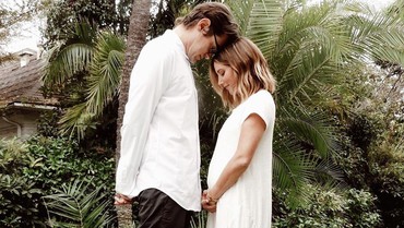 6 Tahun Menikah, Ashley Tisdale Hamil Anak Pertama