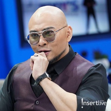 Mengapa Deddy Corbuzier Blokir Akun IG Luna Maya & Ayu Ting Ting?