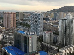 China Sebut Warga Xinjiang Ikut Program Vokasi, AS Sebut Kamp Konsentrasi