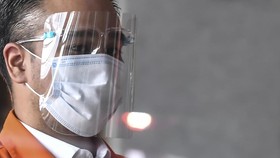 Menantu Nurhadi Disebut Sering Titip Uang Miliaran Lewat Staf
