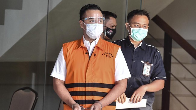Saksi di persidangan mengungkap transaksi valas yang pernah dilakukan menantu mantan Sekretaris MA, Nurhadi, yakni Rezky.