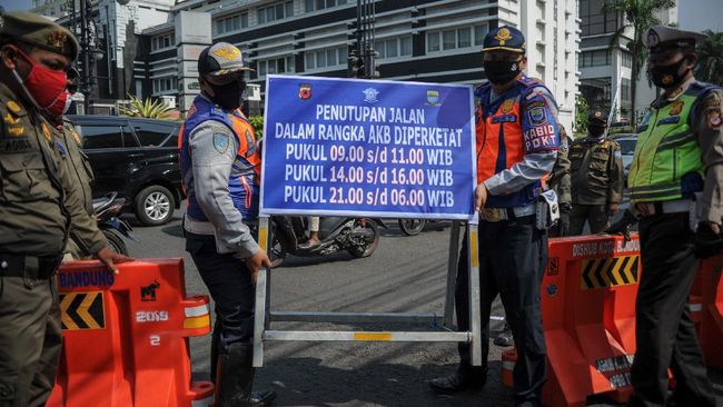 Bandung Buka Tutup Ruas Jalan Sepeda Dilarang Melintas