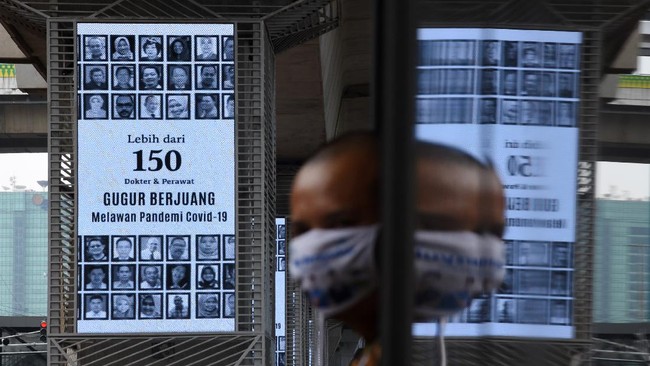 Data Ikatan Dokter Indonesia menunjukkan dalam rentang 6 bulan pandemi, sebanyak 101 dokter meninggal, kemudian 101 dokter meninggal pada 4 bulan berikutnya.
