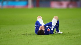 Schalke Degradasi, Suporter Serang Pemain