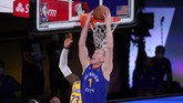 FOTO: Lakers Lumat Nuggets di Gim 1 Final Wilayah Barat NBA Los Angeles Lakers menang atas Denver Nuggets di final wilayah barat NBA. Berikut foto pilihan laga tersebut.