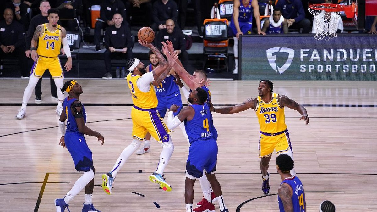 FOTO: Lakers Lumat Nuggets di Gim 1 Final Wilayah Barat NBA