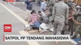 VIDEO: Satpol PP Tendang Mahasiswa