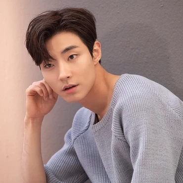 Hwang In Yeop Gelar Fan Meeting di Jakarta, Segini Harga Tiketnya