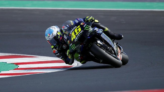 Valentino Rossi mengungkapkan sampai melakukan enam kali tes virus corona dalam sepekan untuk bisa kembali balapan d MotoGP.