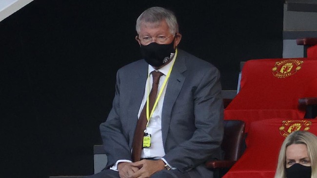 Cristiano Ronaldo mengakui kembali ke Manchester United demi sang pelatih legendaris, Sir Alex Ferguson.