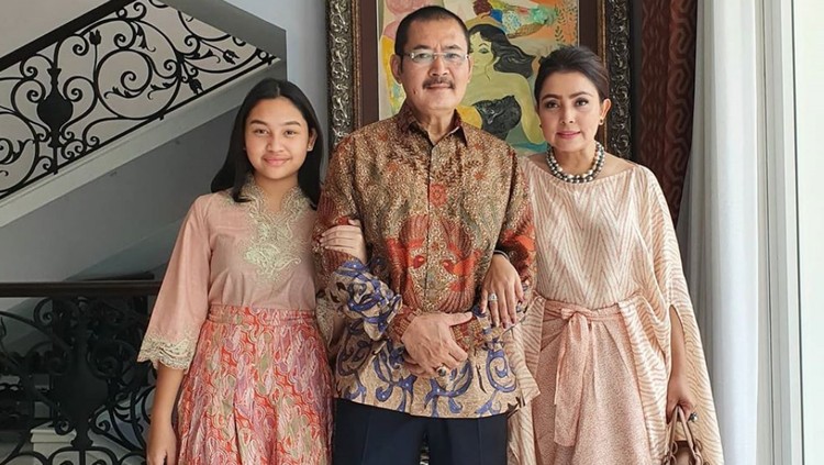 Mayangsari dan Khirani Trihatmojo