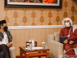 Mahfud Md Terima Kunjungan Syekh Ali Jaber, Ini yang Dibahas